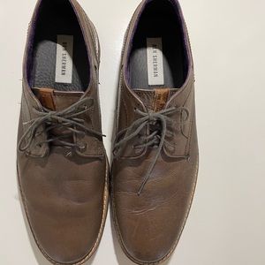 Ben Sherman brown, leather Oxford shoes. Size 9. Good condition.